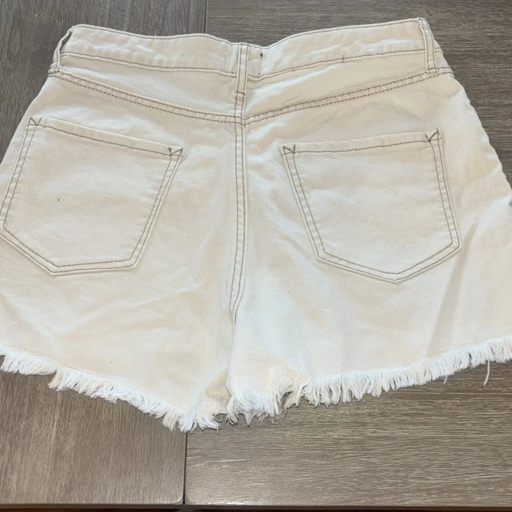 Scoop Cut Off Denim Shorts